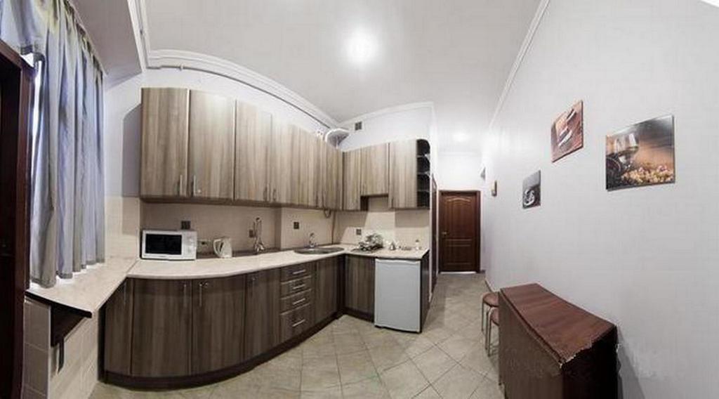 Apartment On The Center Of Лвив Екстериор снимка