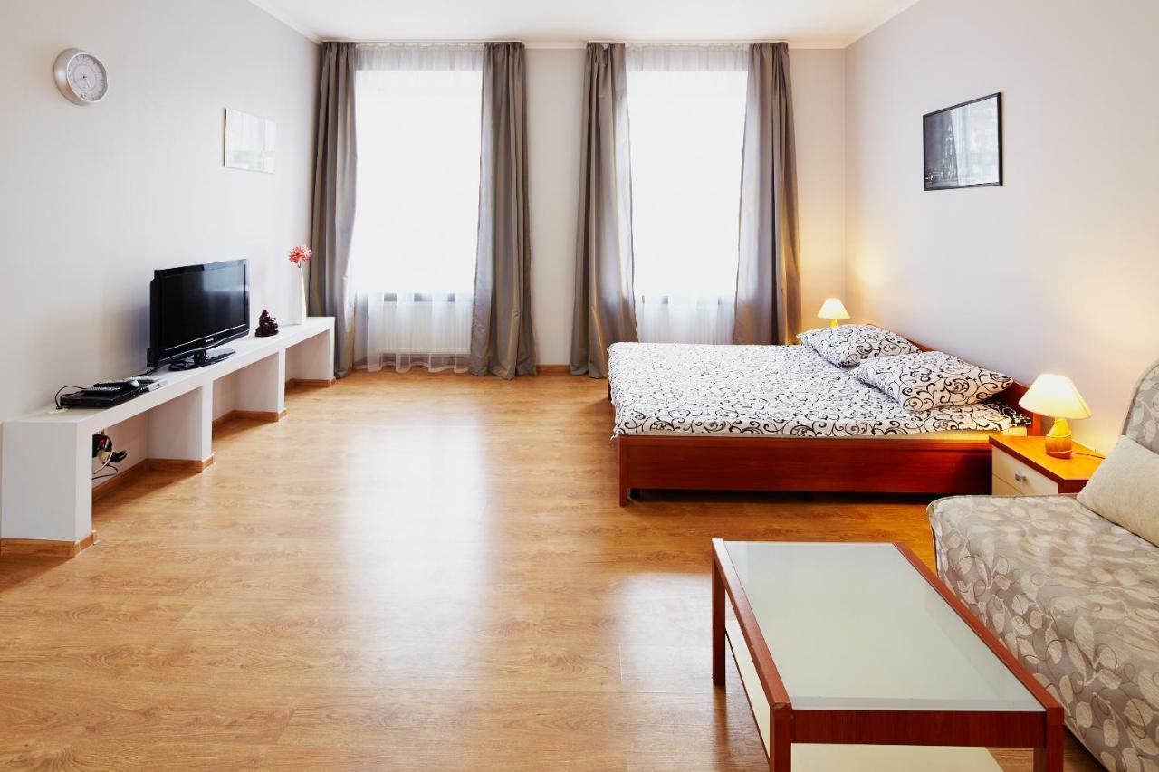 Apartment On The Center Of Лвив Екстериор снимка